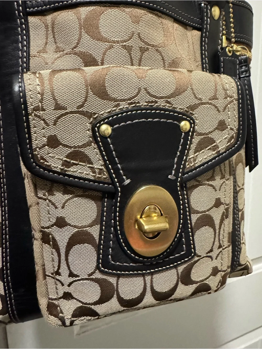 Vintage Coach F12889 Signature Legacy 65th Anniversary Large Tote Bag from 2006 - Picture 6 of 6